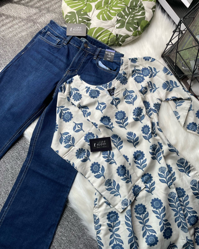 kurtiistic short kurtis W/ JEANS