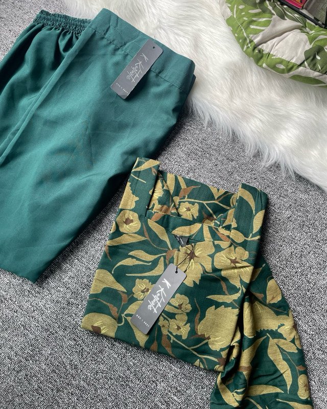 ( Emerald Green ) Premium Cotton Printed Short Kurti with Pants
